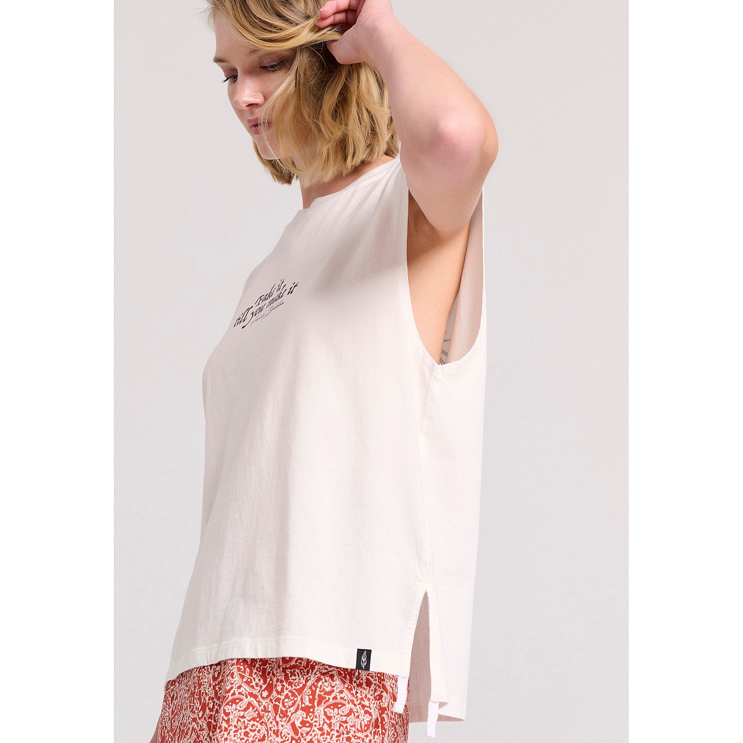 FUNKY BUDDHA Γυναικείο Αμάνικο T-Shirt FBL009-116-04