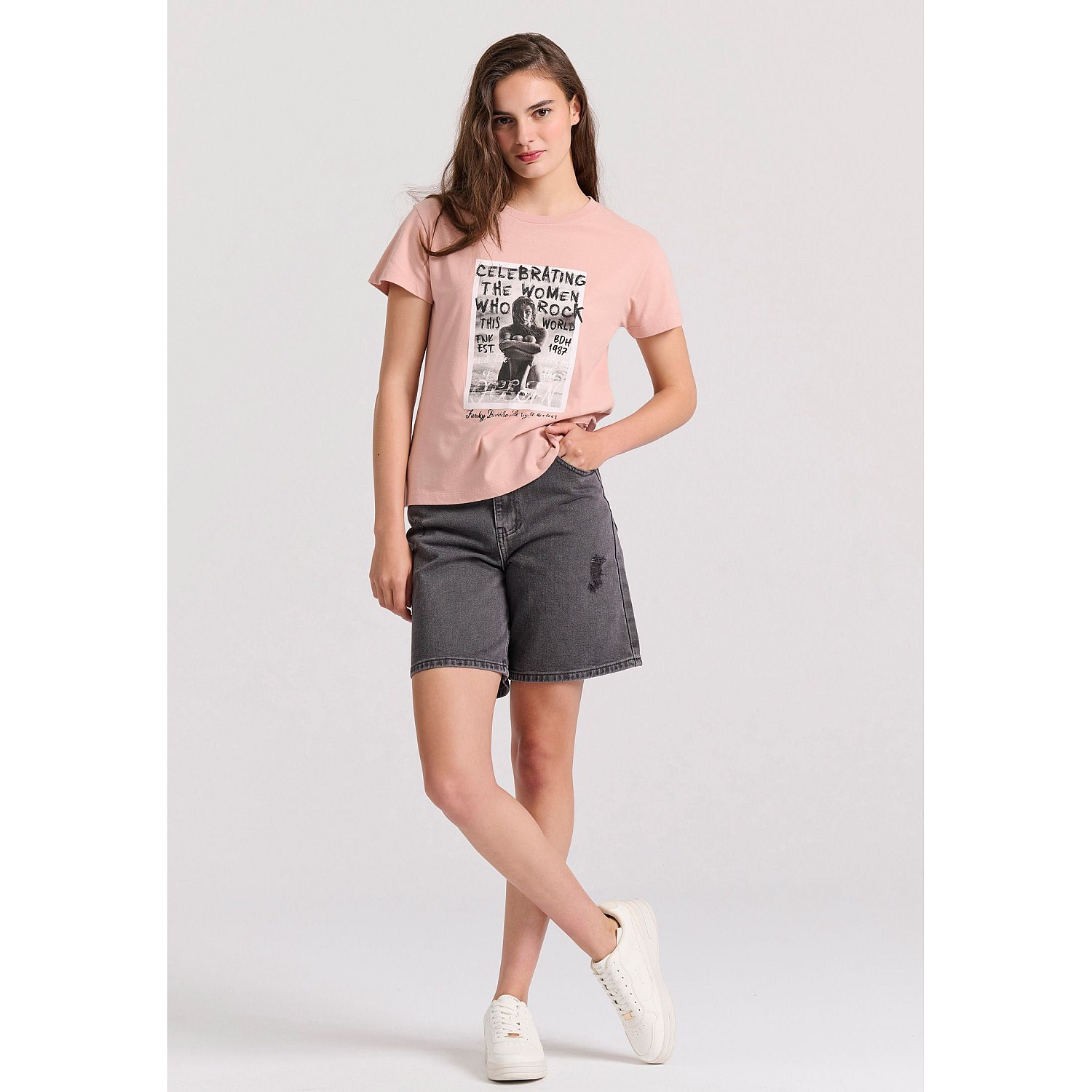 FUNKY BUDDHA Γυναικείο T-Shirt FBL009-124-04