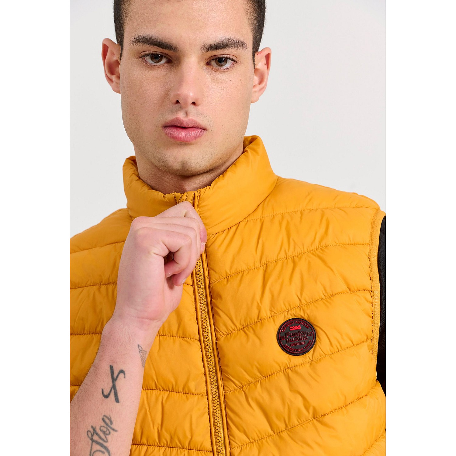 FUNKY BUDDHA Ανδρικό Αμάνικο Καπιτονέ Μπουφάν FBM009-001-01