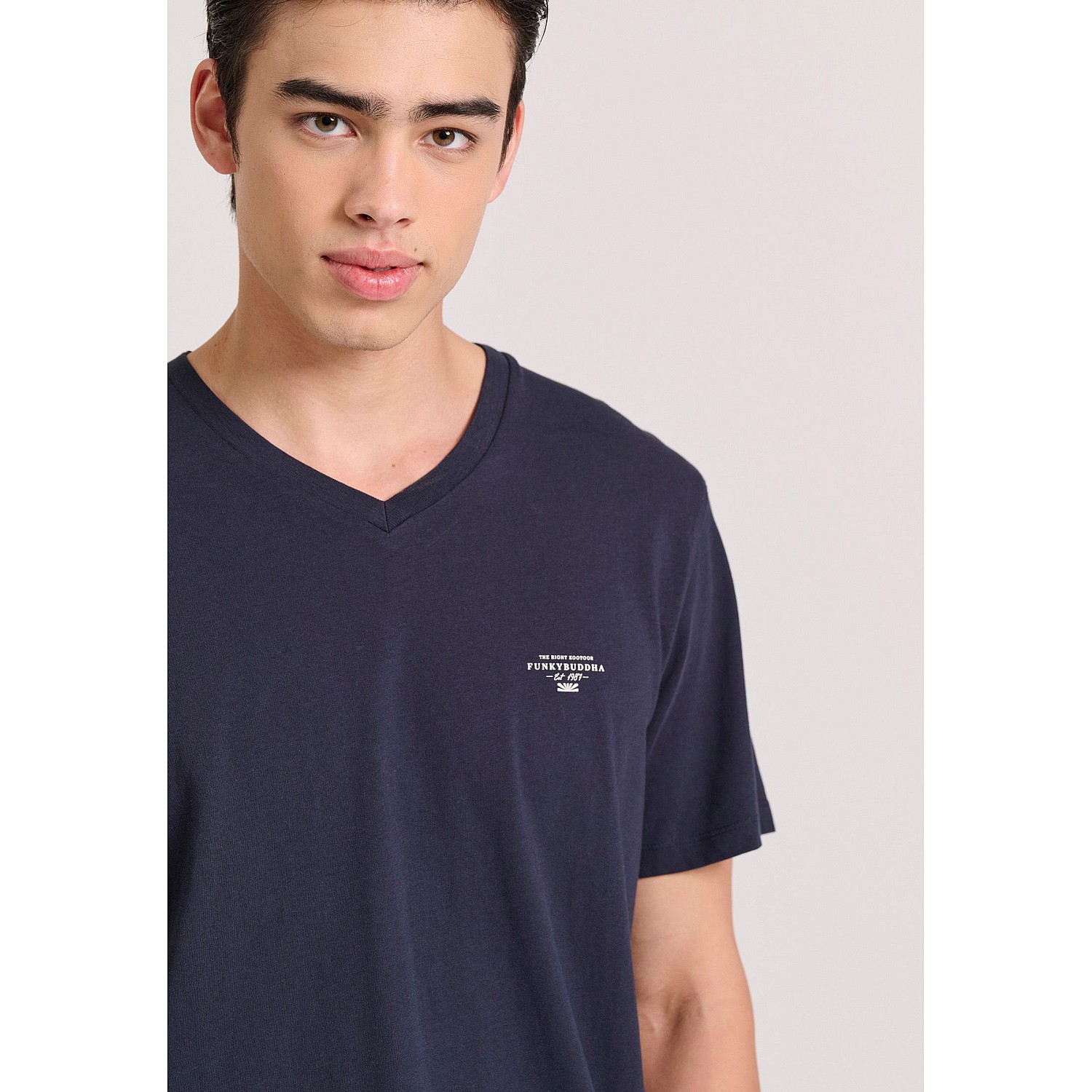 FUNKY BUDDHA Ανδρικό V-Neck T-Shirt FBM009-002-04