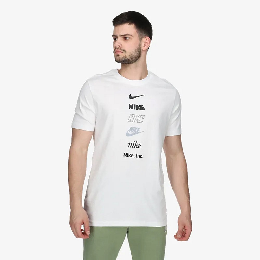 Nike T-shirt