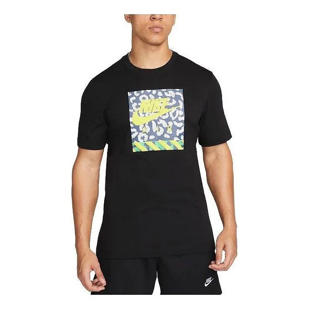 Nike T-shirt