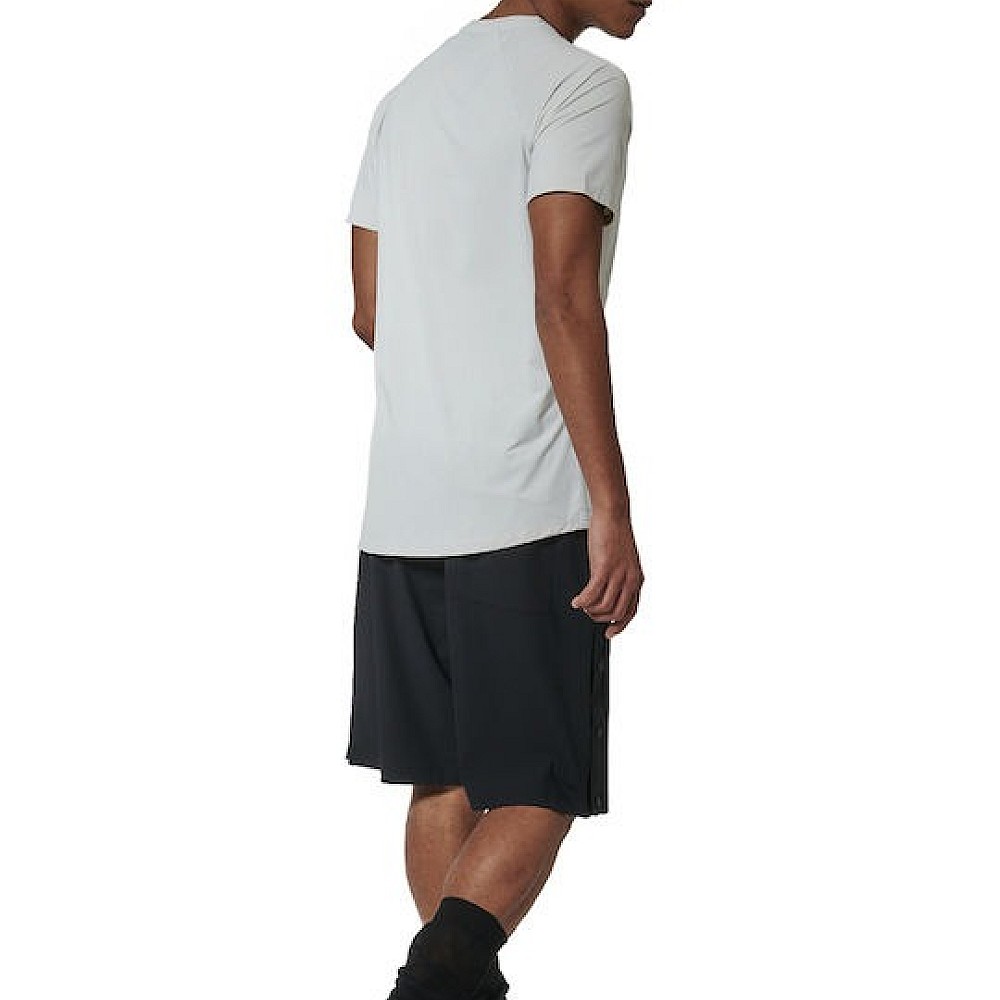 MEN'S LIGHTWEIGHT SHORT-SLEEVE YOGA T-SHIRT