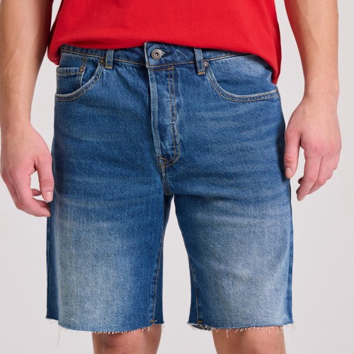 Comfort fit τζιν βερμούδα με raw edges