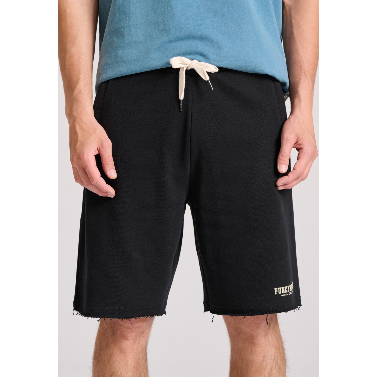 Essential wide leg fit αθλητική βερμούδα με raw cu