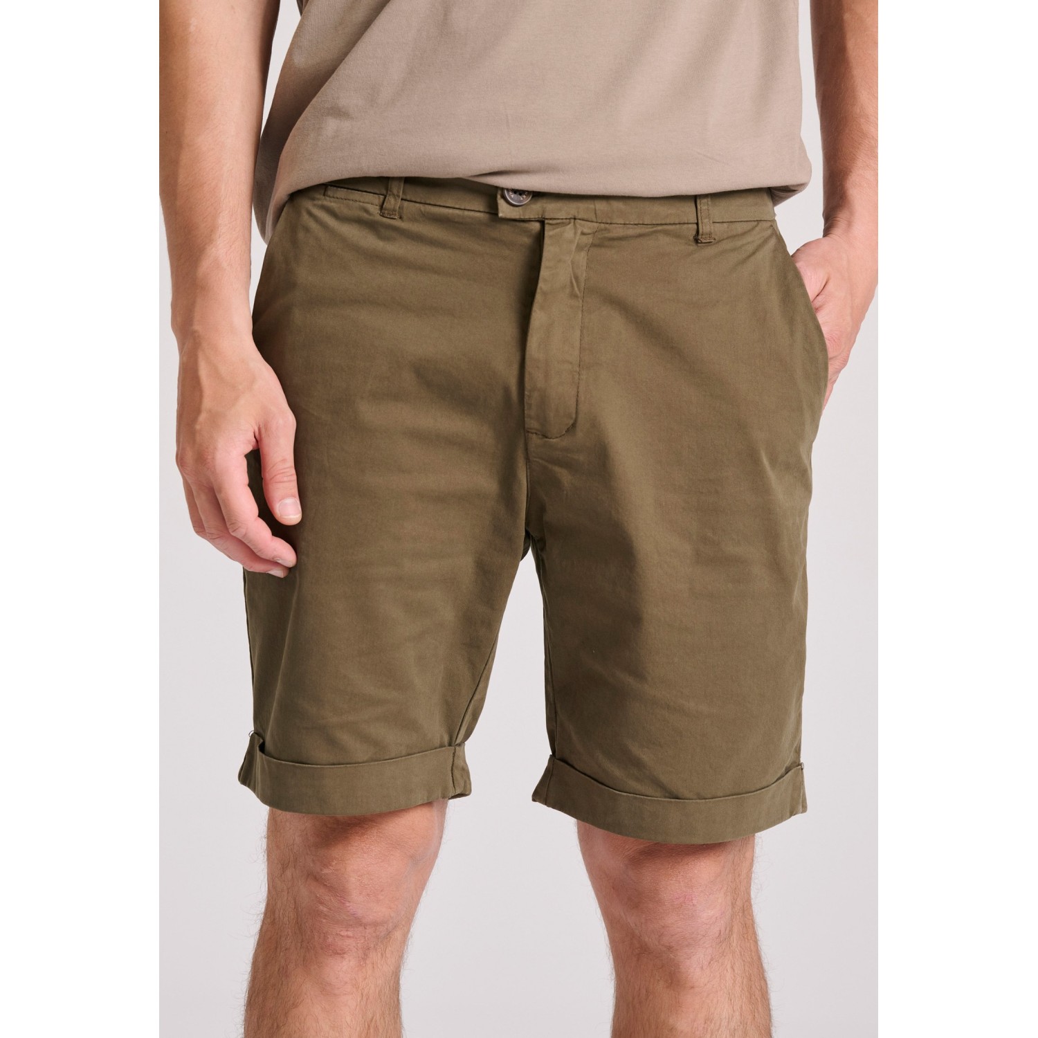 Garment dyed chino βερμούδα με ρεβέρ