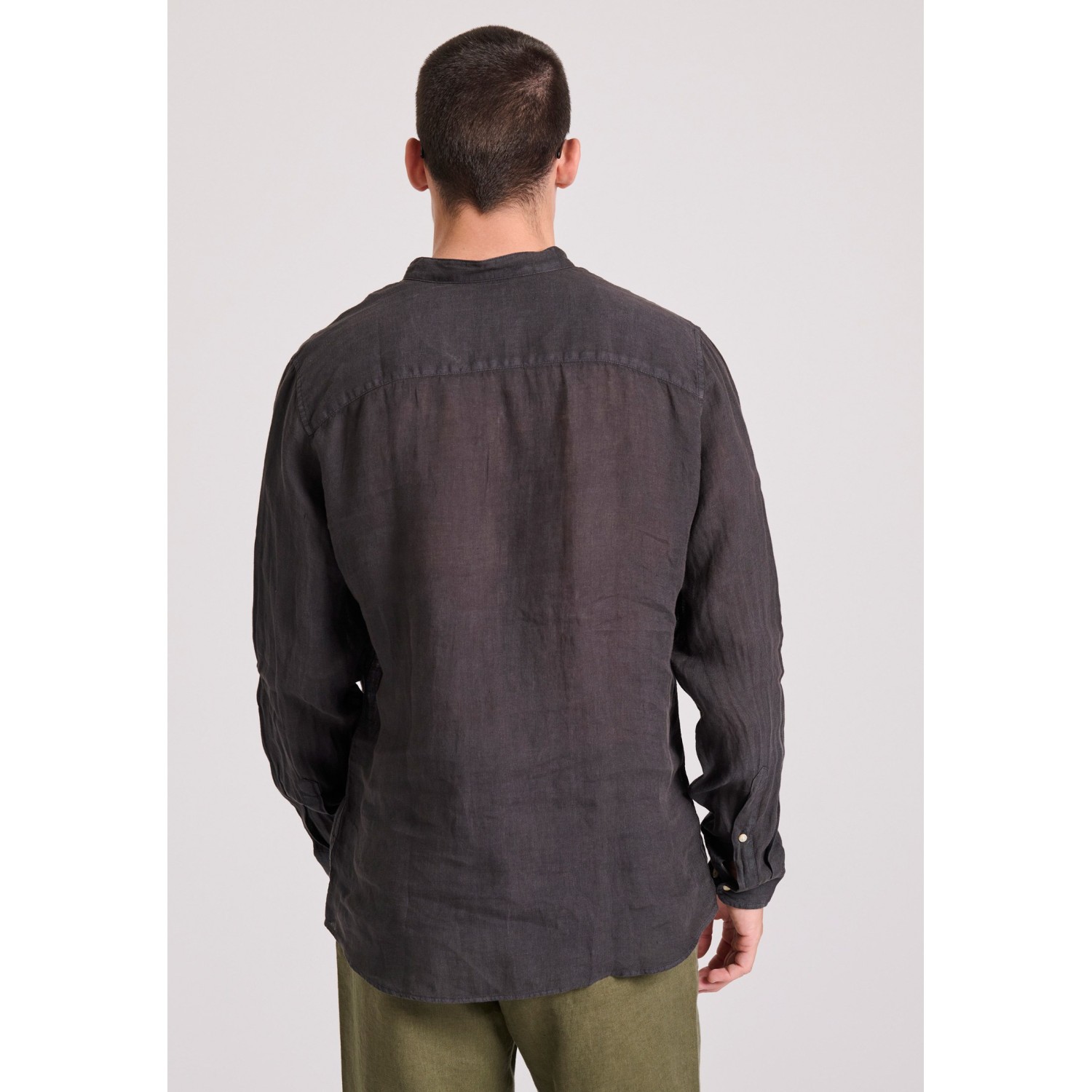 Garment dyed λινό πουκάμισο με λαιμό mao