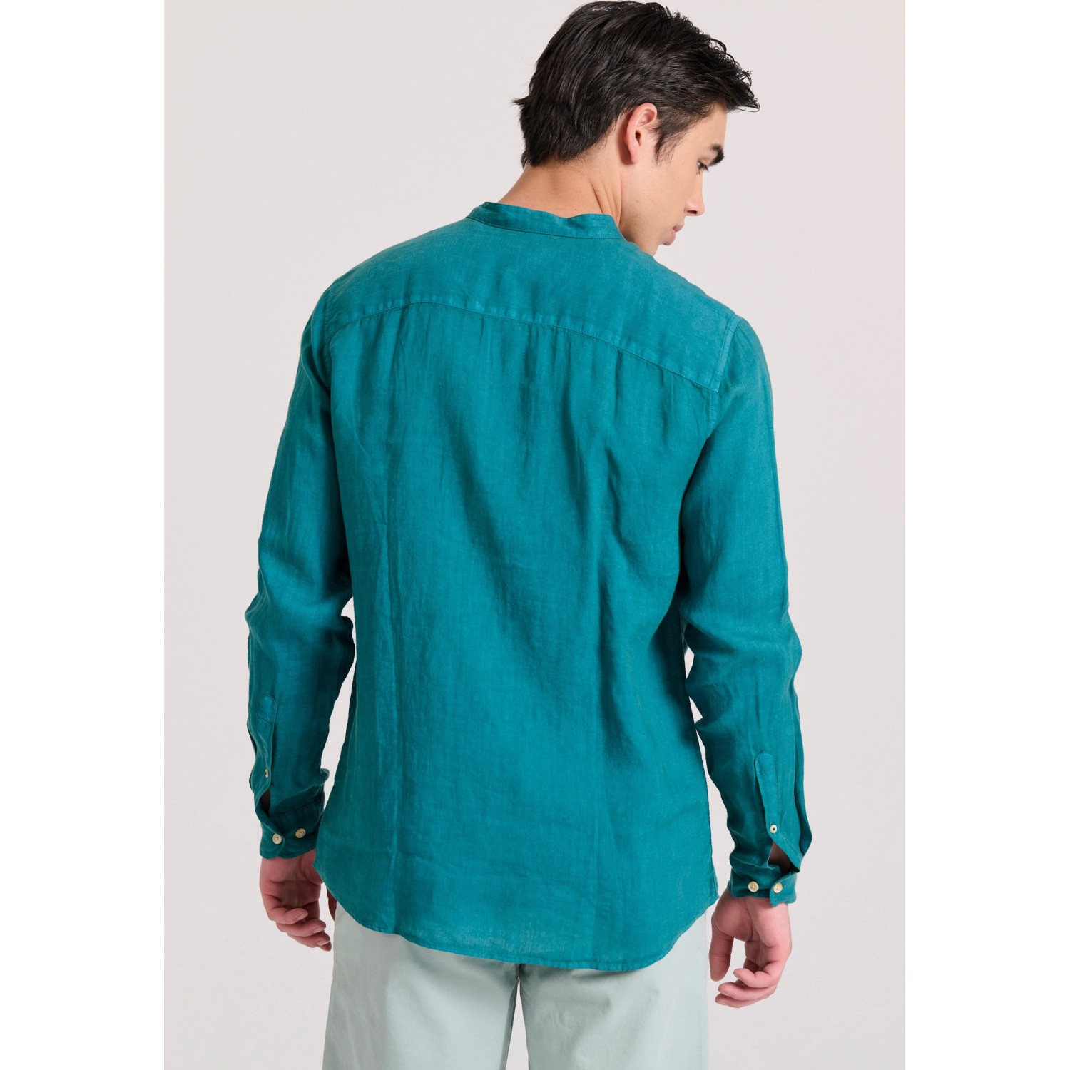 Garment dyed λινό πουκάμισο με λαιμό mao