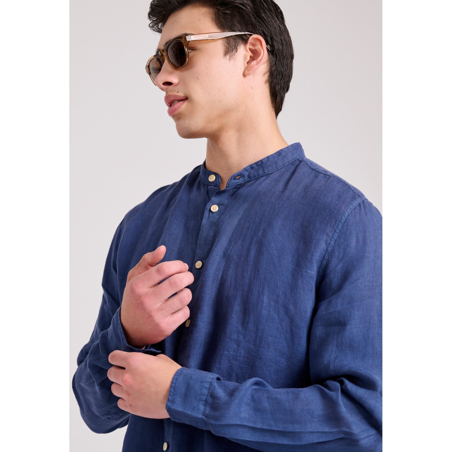 Garment dyed λινό πουκάμισο με λαιμό mao Garment dyed λινό πουκάμισο με λαιμό mao