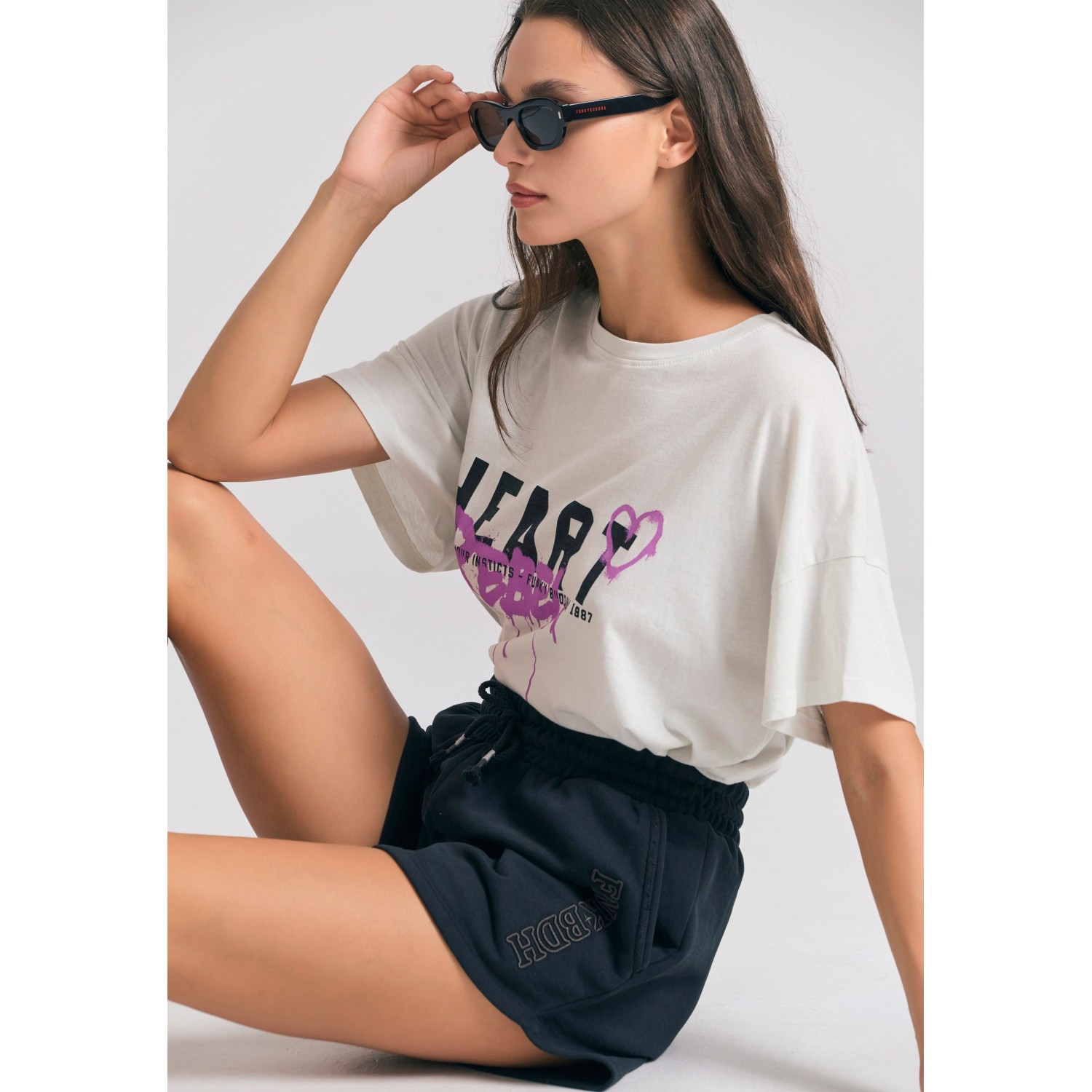 Loose fit αθλητικό σορτς με branded κέντημα