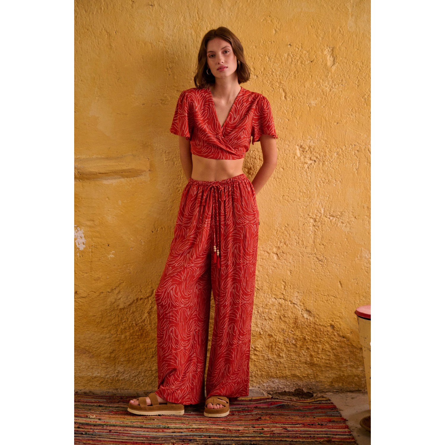 Loose fit εμπριμέ παντελόνα σε boho look