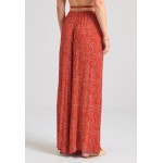 Loose fit εμπριμέ παντελόνα σε boho look