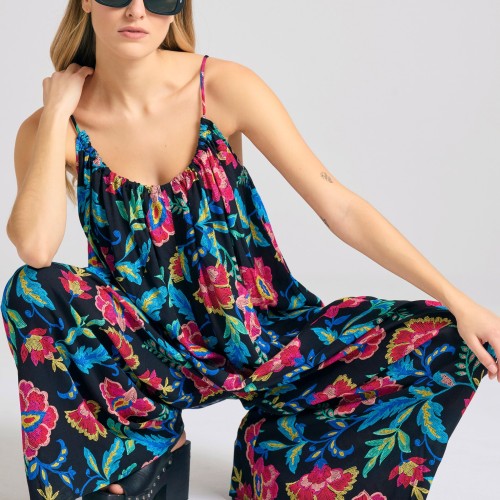 Loose fit ολόσωμη φόρμα με σχέδιο με κέντημα