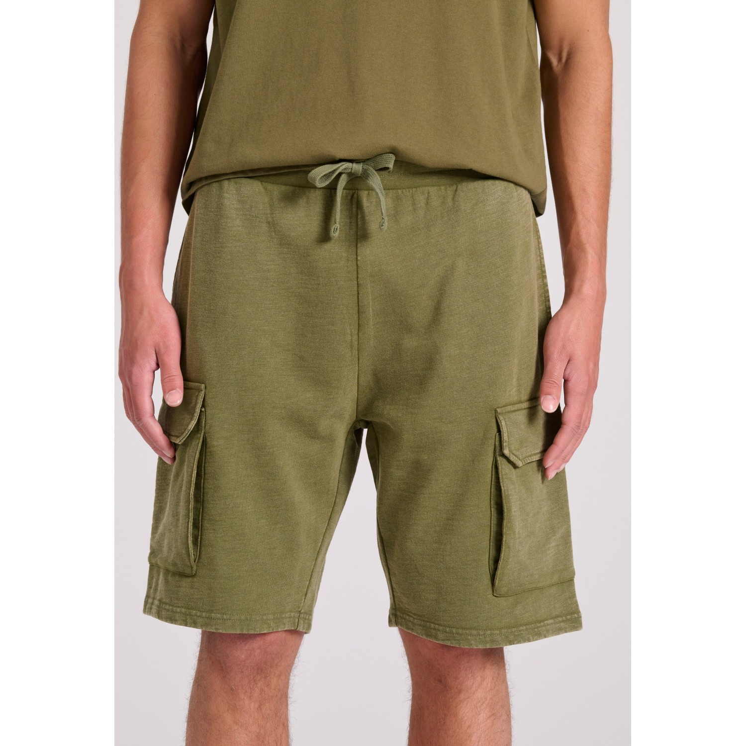 Loose tapered fit αθλητική cargo βερμούδα