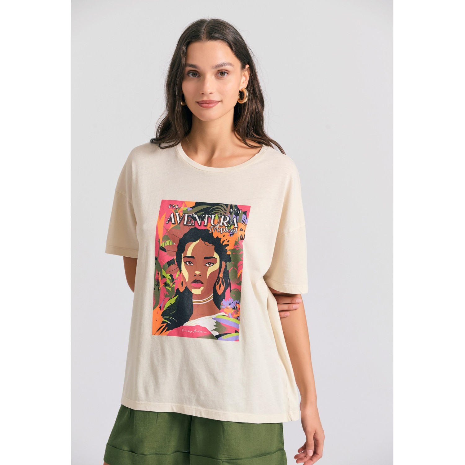 Oversized garment dyed t-shirt με tropical τύπωμα