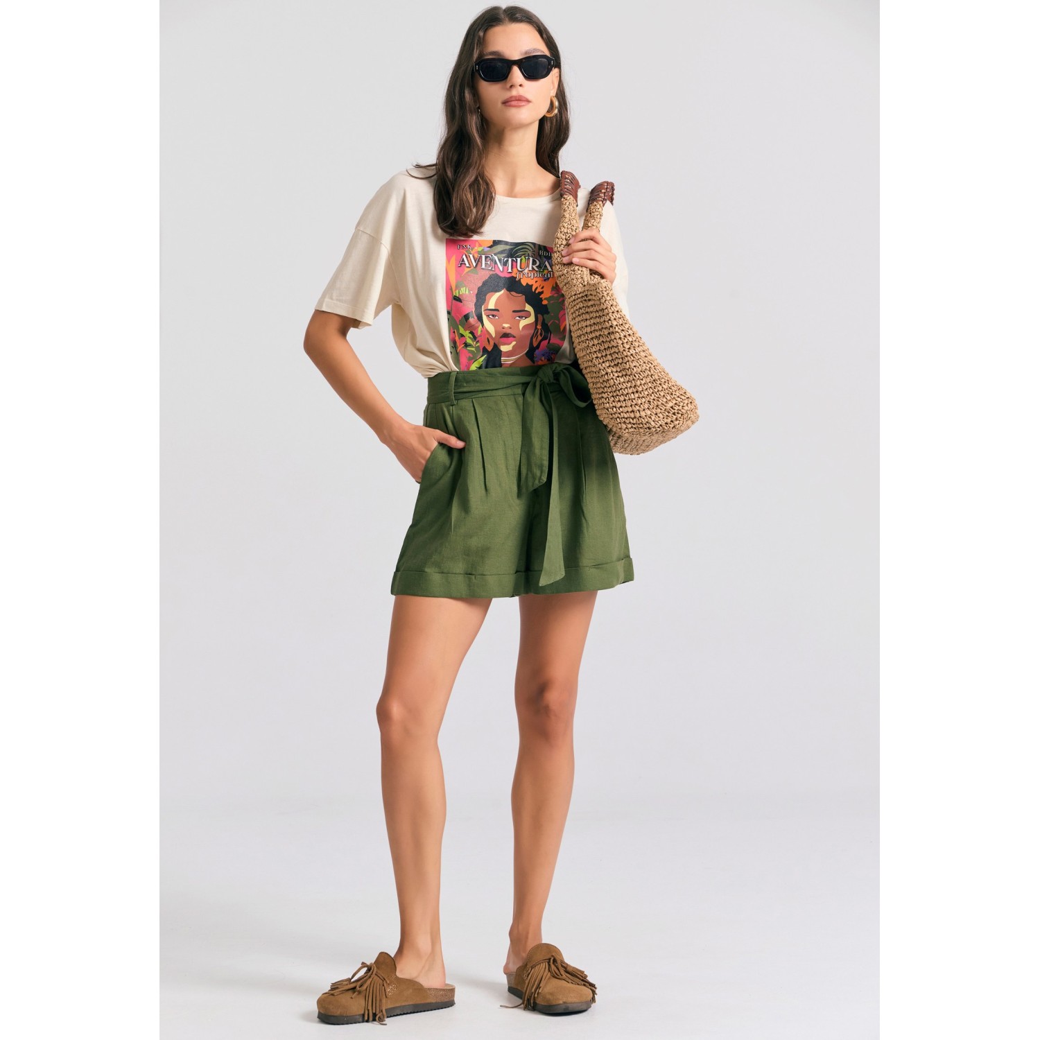 Oversized garment dyed t-shirt με tropical τύπωμα