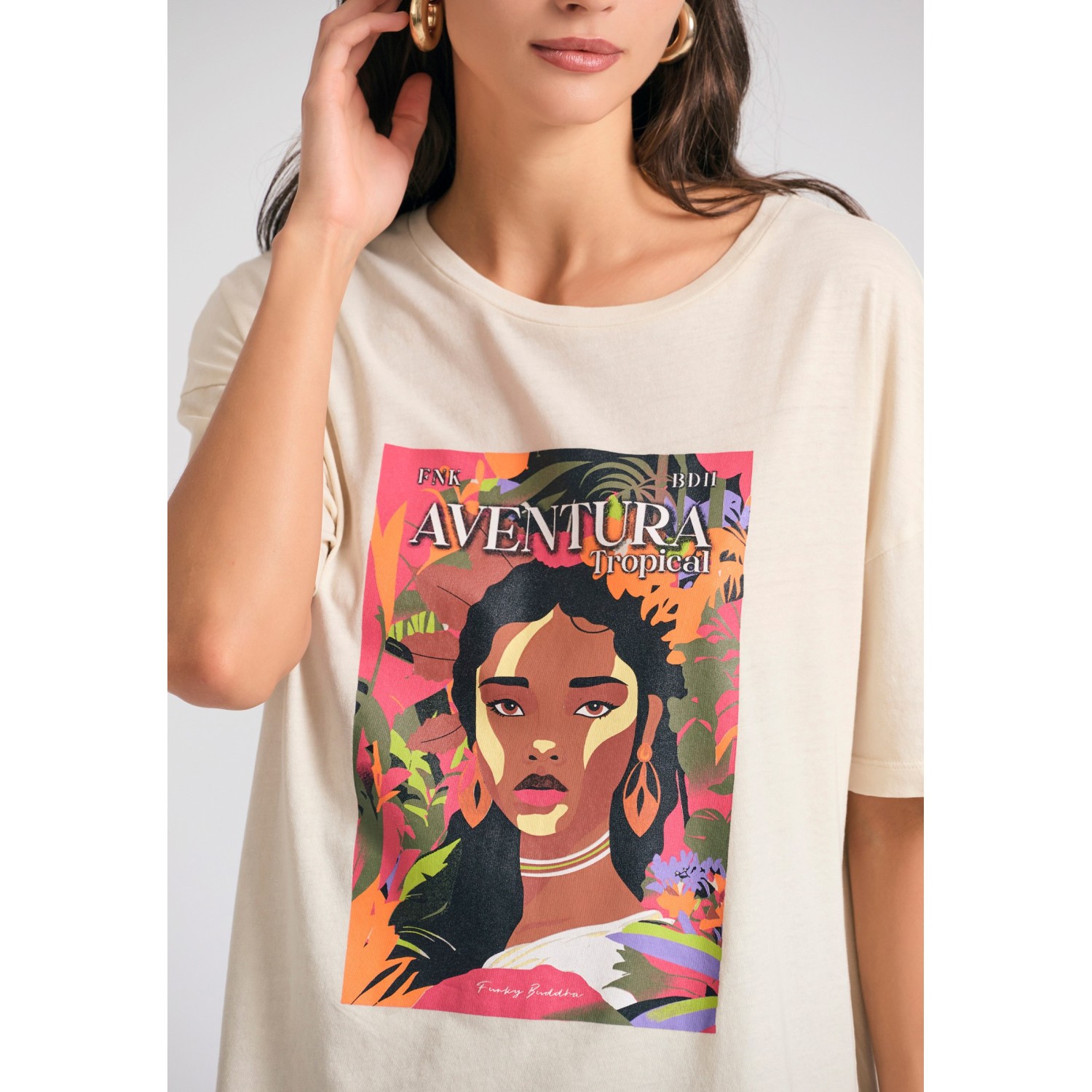 Oversized garment dyed t-shirt με tropical τύπωμα