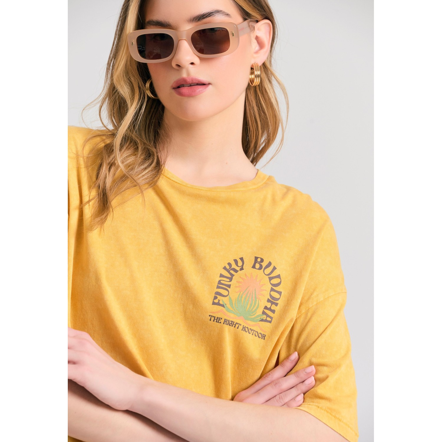 Oversized garment dyed t-shirt με τύπωμα στην πλάτ