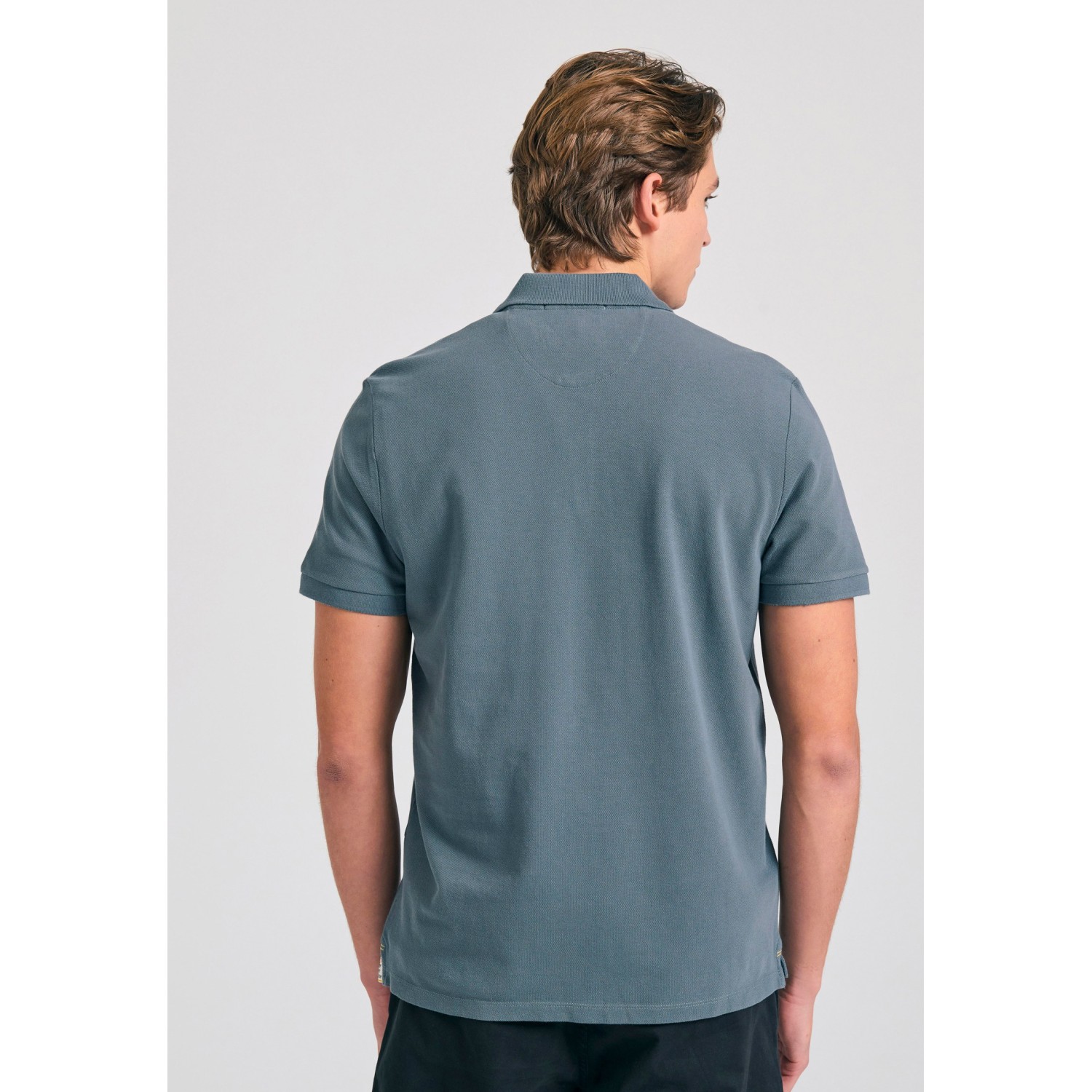 Polo μπλούζα με κεντημένο logo - The essentials