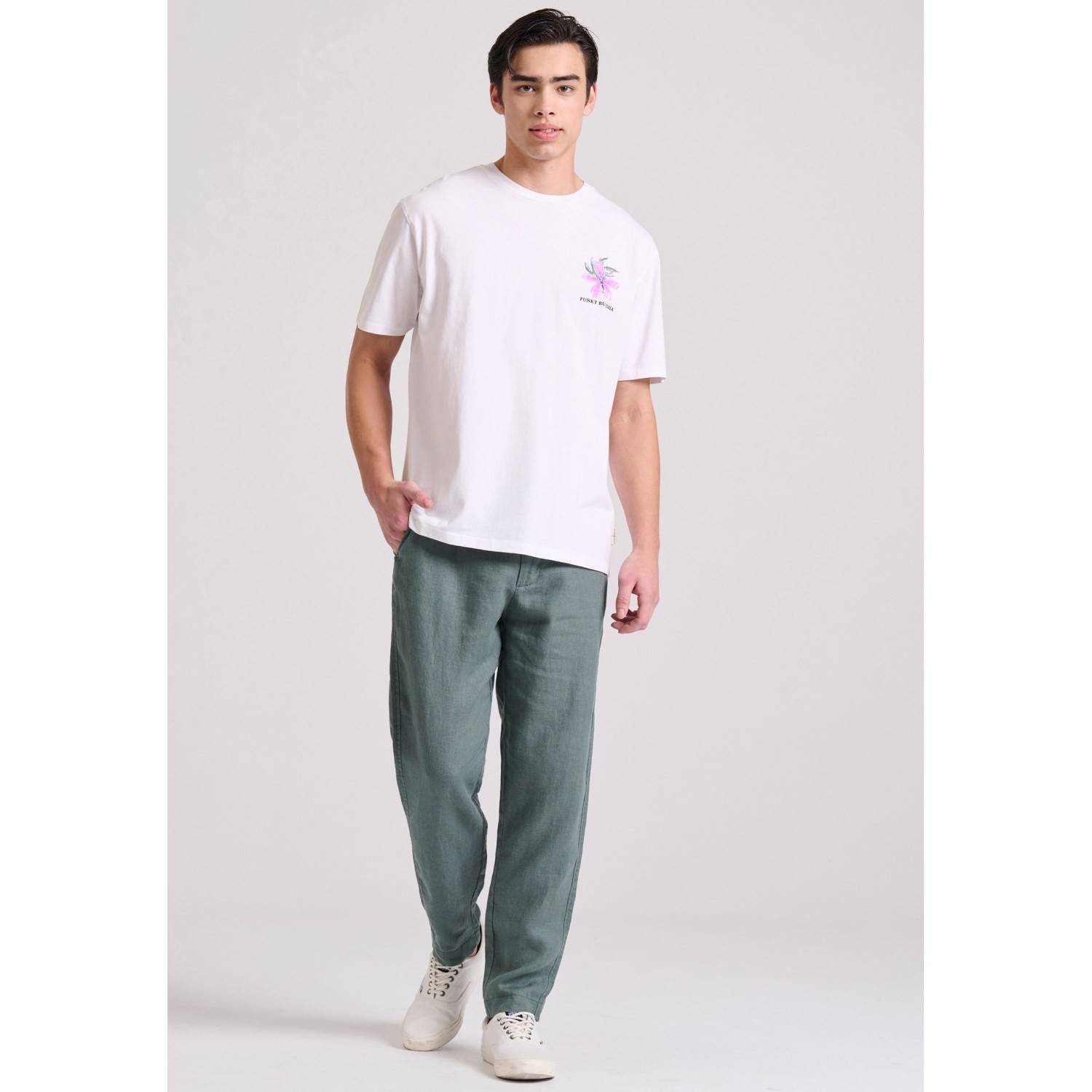 Relaxed fit t-shirt με floral frame τύπωμα