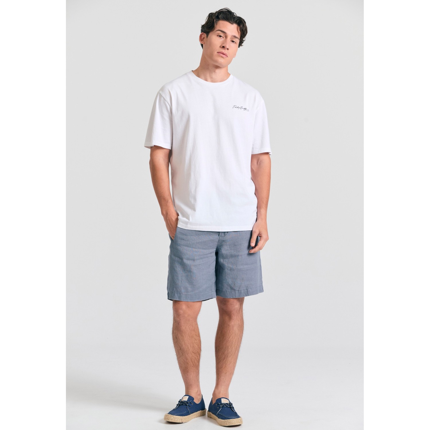 Relaxed fit t-shirt με graphic τύπωμα στην πλάτη Relaxed fit t-shirt με graphic τύπωμα στην πλάτη