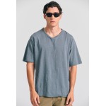 Relaxed fit t-shirt με raw edges