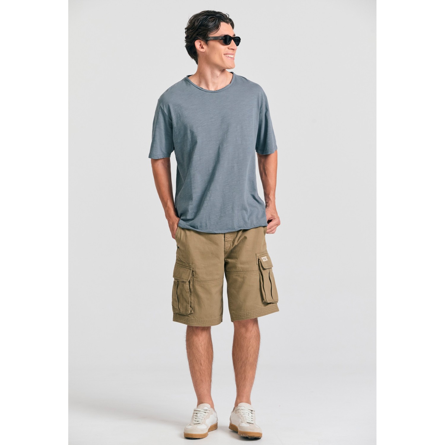 Relaxed fit t-shirt με raw edges