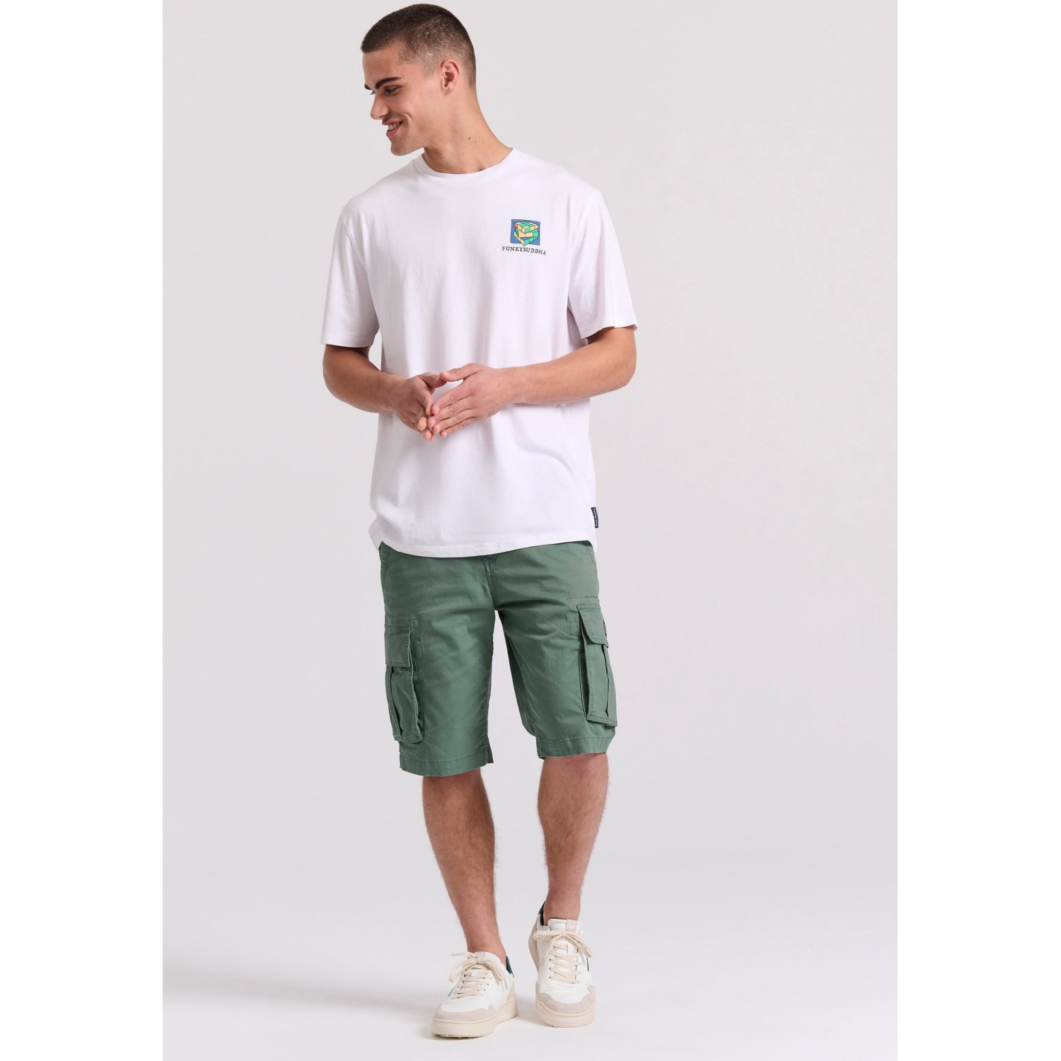 Relaxed fit t-shirt με retro τύπωμα στην πλάτη