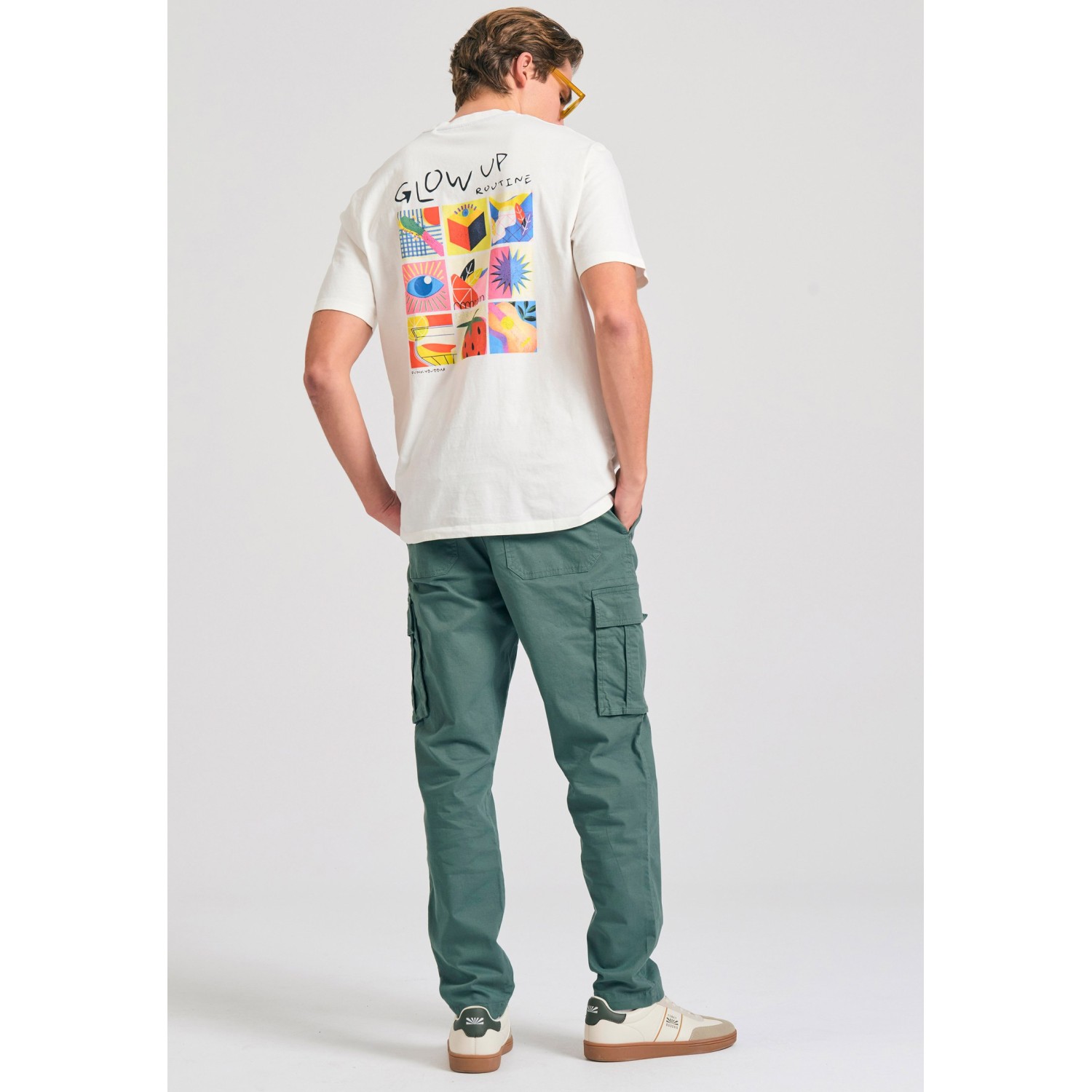 Relaxed fit t-shirt με retro τύπωμα στην πλάτη