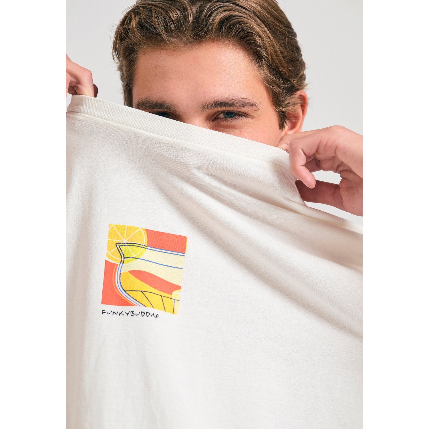 Relaxed fit t-shirt με retro τύπωμα στην πλάτη