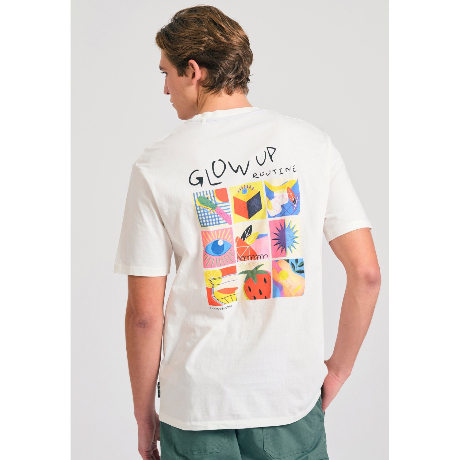 Relaxed fit t-shirt με retro τύπωμα στην πλάτη