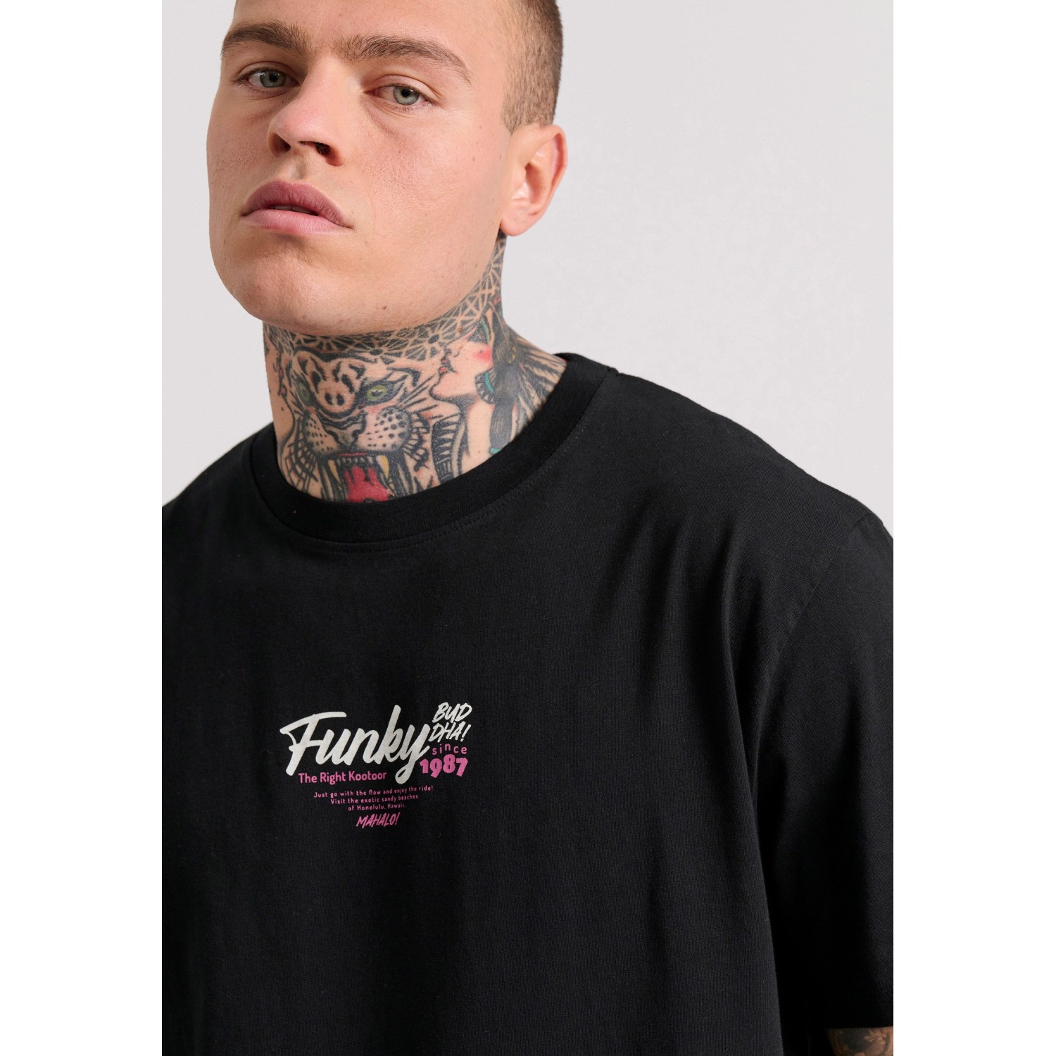 Relaxed fit t-shirt με surf τύπωμα στην πλάτη
