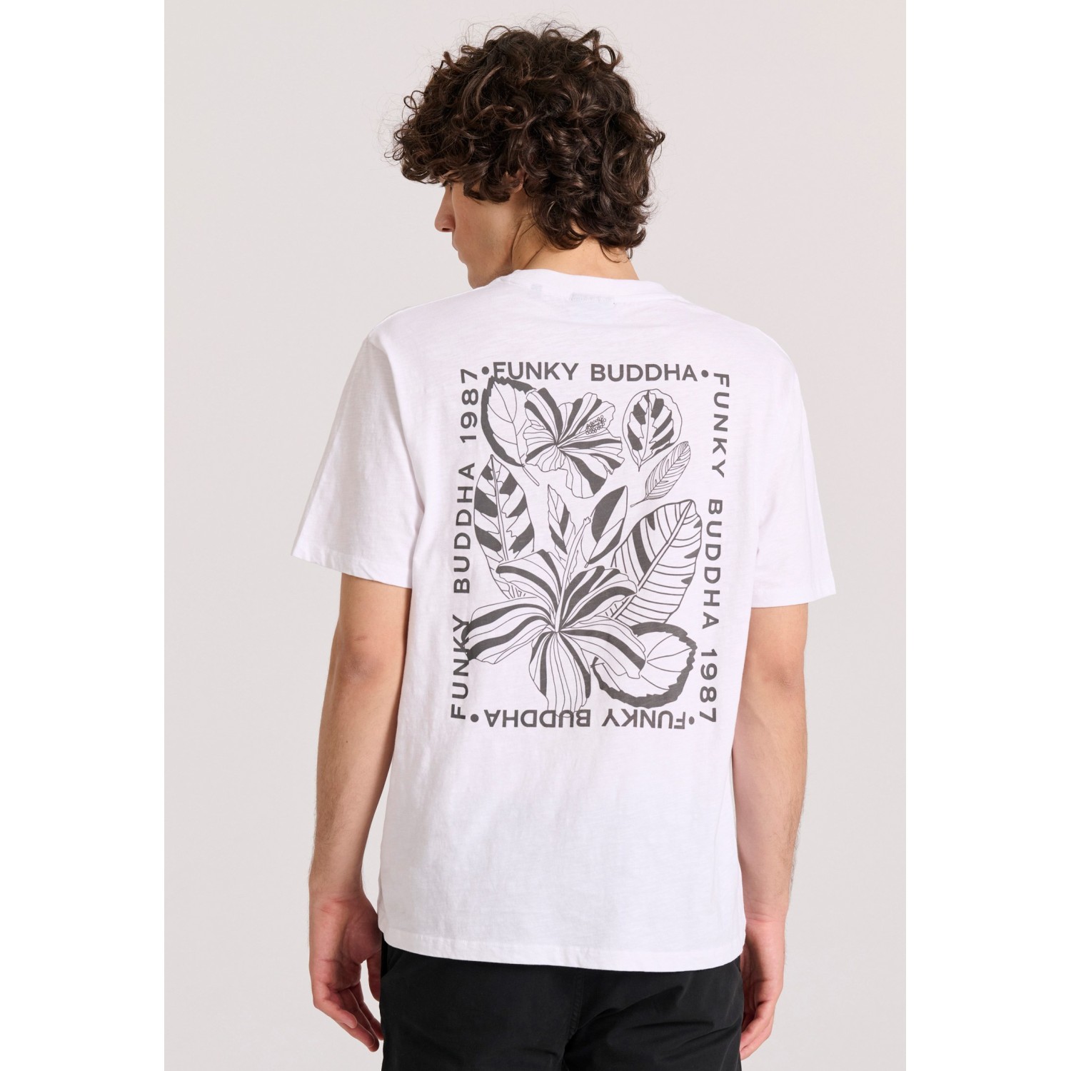 Relaxed fit t-shirt με tropical τύπωμα στην πλάτη Relaxed fit t-shirt με tropical τύπωμα στην πλάτη