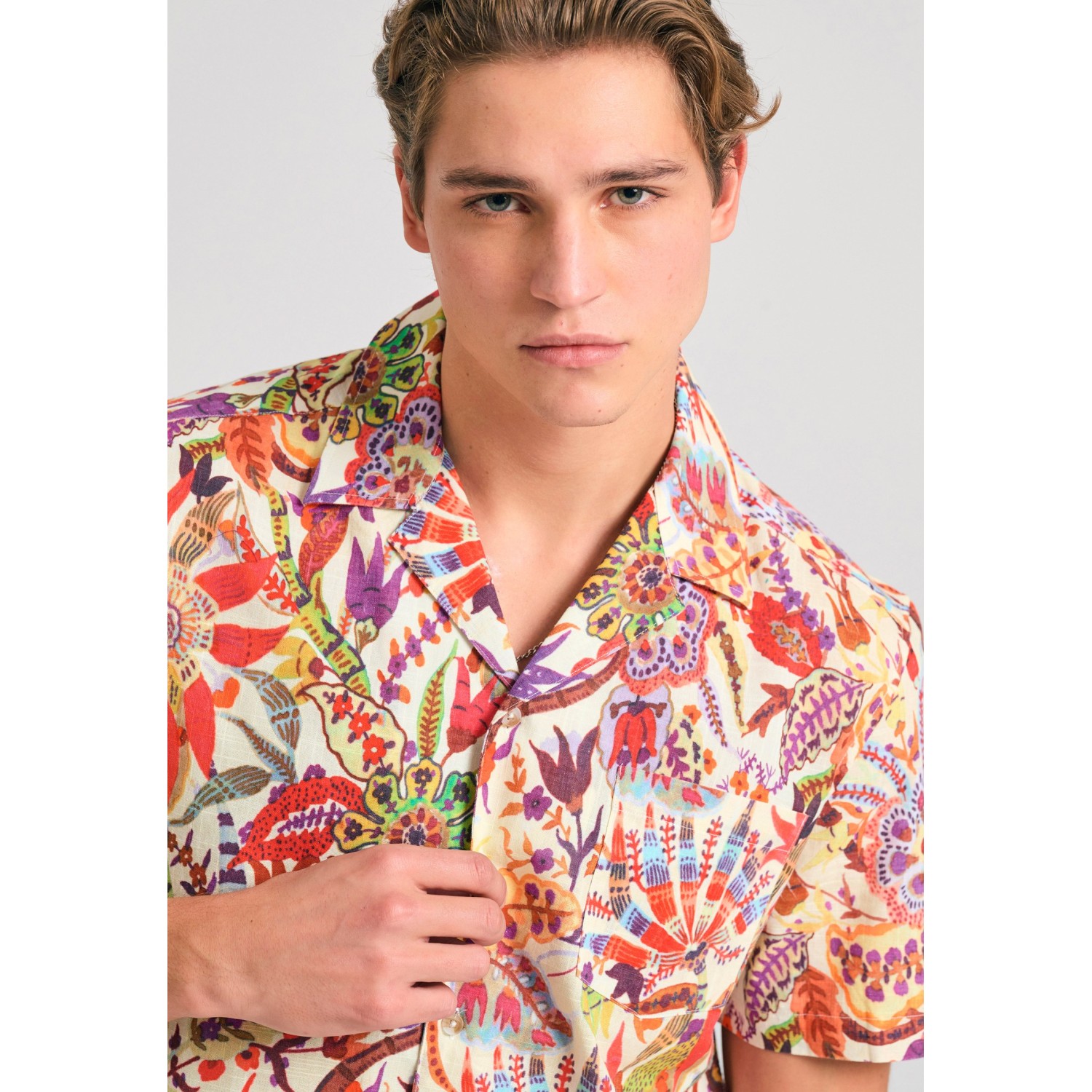 Relaxed fit πουκάμισο με tropical τύπωμα