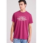 T-shirt με branded text artwork τύπωμα