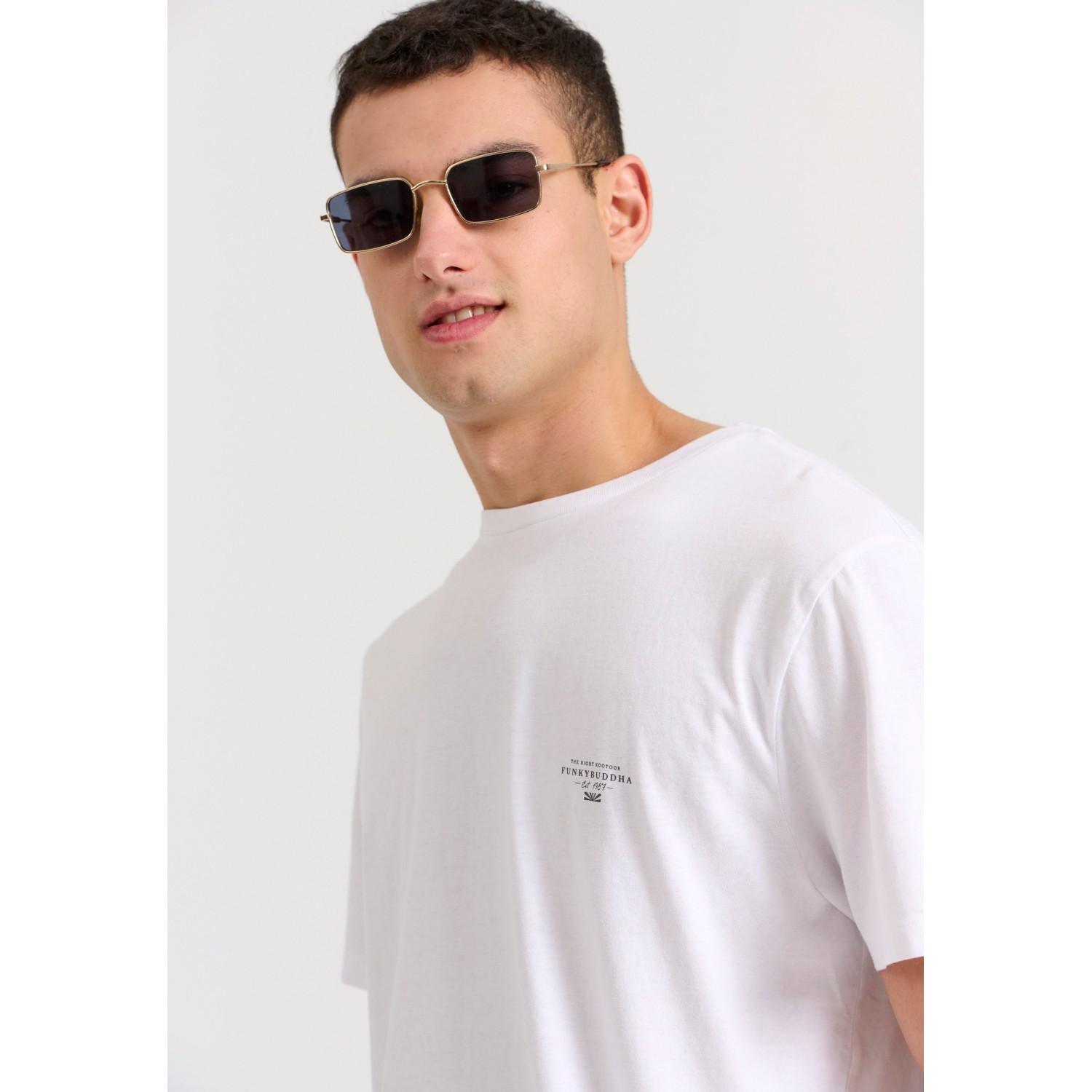 T-shirt με branded τύπωμα - The essentials