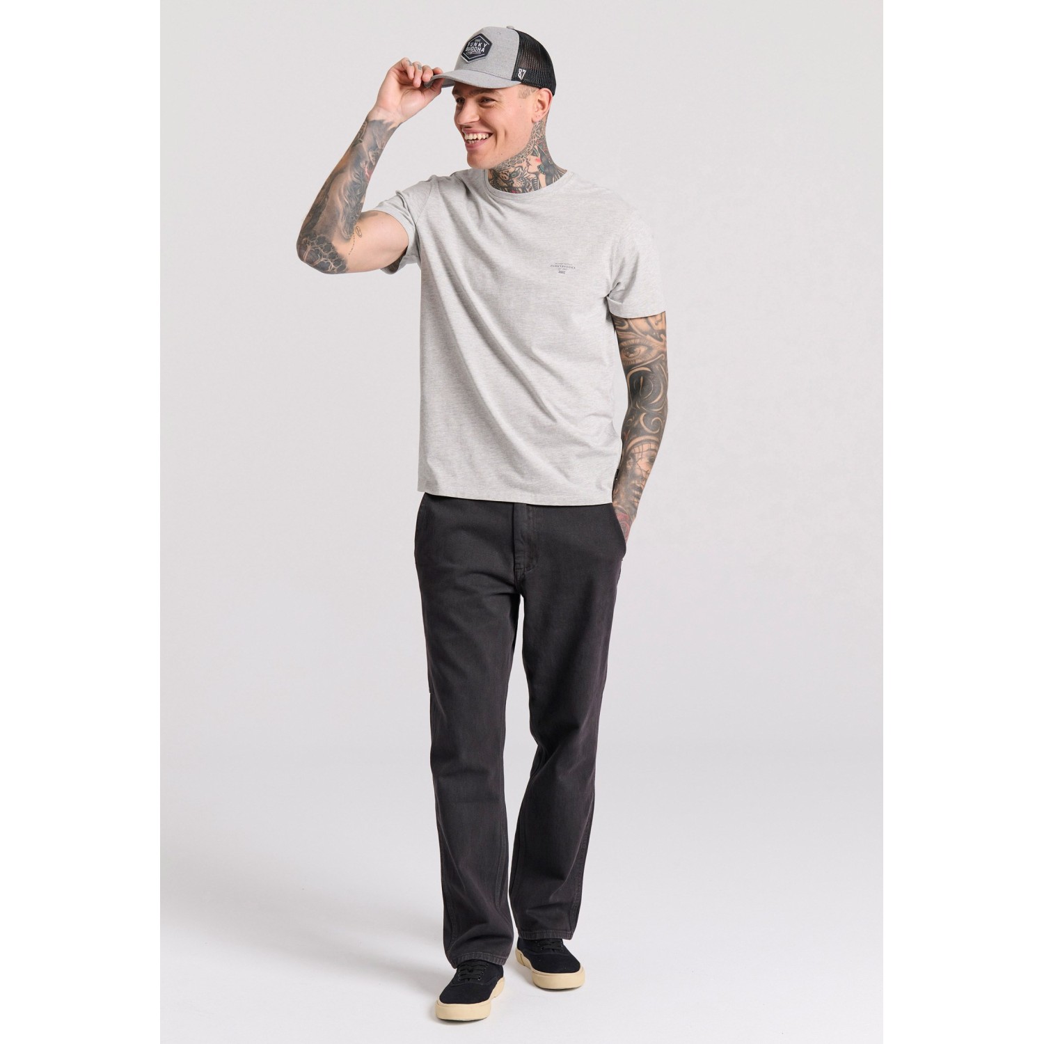 T-shirt με branded τύπωμα - The essentials