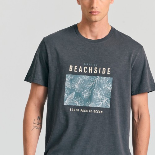 T-shirt με frame τύπωμα στο στήθος Garage 55.