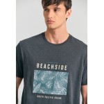 T-shirt με frame τύπωμα στο στήθος Garage 55.