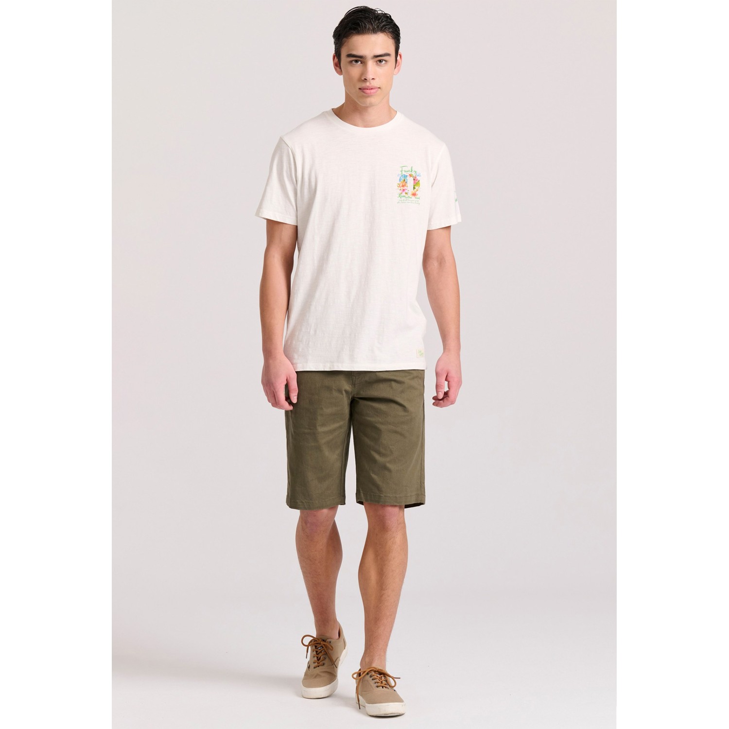 T-shirt με graphic τύπωμα στο στήθος