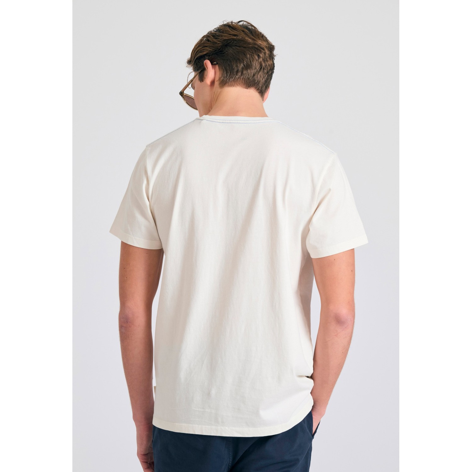 T-shirt με graphic τύπωμα στο στήθος