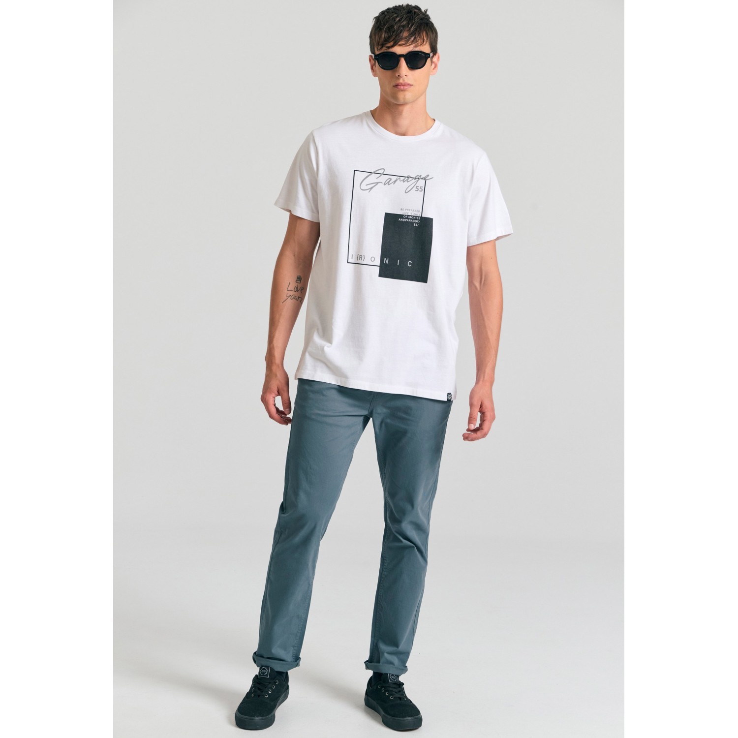 T-shirt με minimal τύπωμα Garage 55.