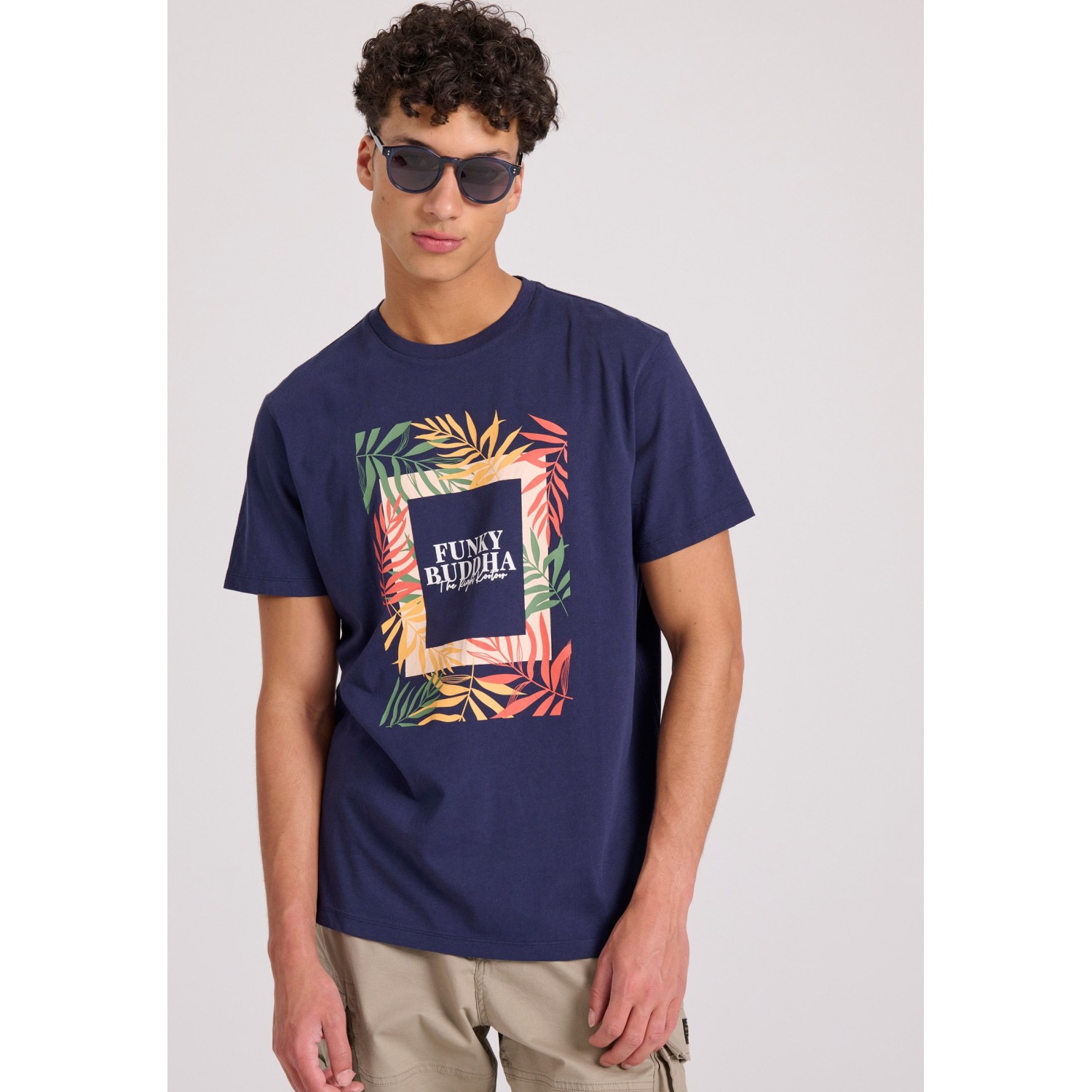 T-shirt με tropical frame τύπωμα