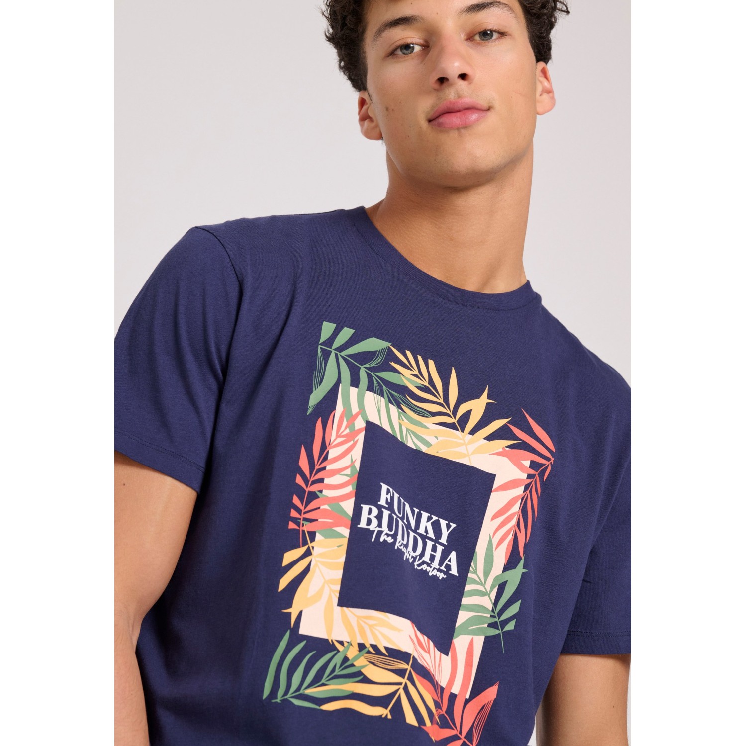 T-shirt με tropical frame τύπωμα