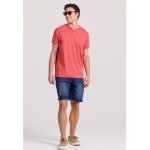 T-shirt με λαιμό henley και raw cuts - The essenti T-shirt με λαιμό henley και raw cuts - The essenti