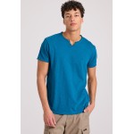 T-shirt με λαιμό henley και raw cuts - The essenti T-shirt με λαιμό henley και raw cuts - The essenti