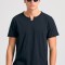 T-shirt με λαιμό henley και raw cuts - The essenti