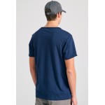T-shirt με λαιμό henley και raw cuts - The essenti T-shirt με λαιμό henley και raw cuts - The essenti