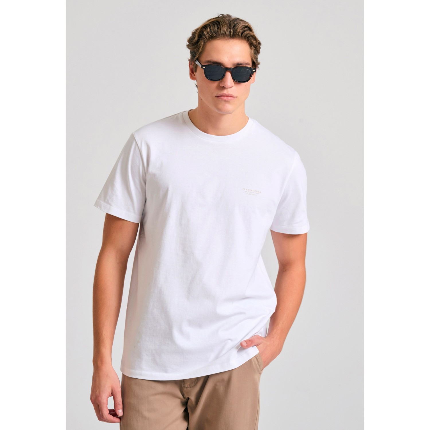 T-shirt με στρογγυλή λαιμόκοψη - The essentials
