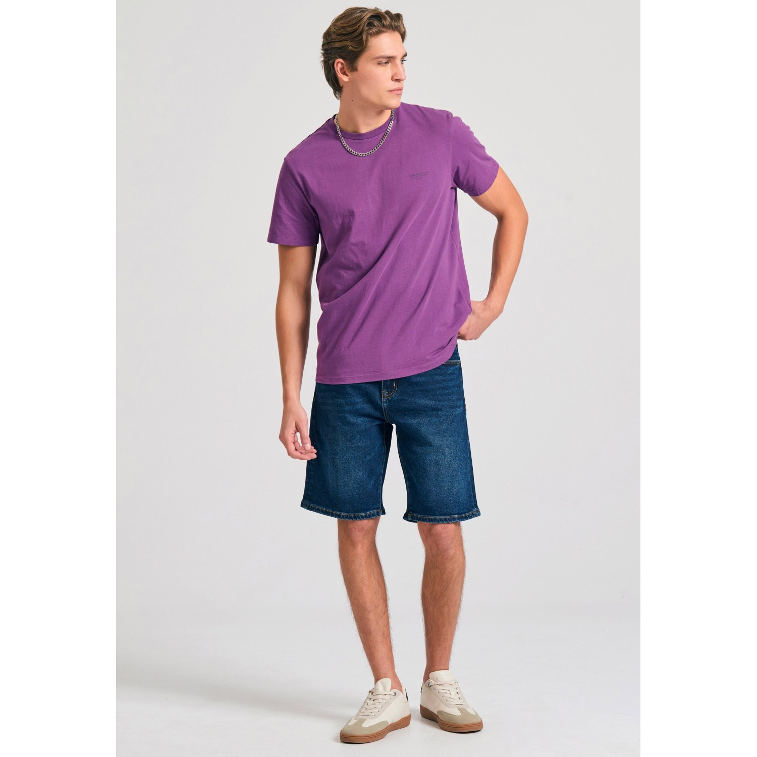 T-shirt με στρογγυλή λαιμόκοψη - The essentials T-shirt με στρογγυλή λαιμόκοψη - The essentials